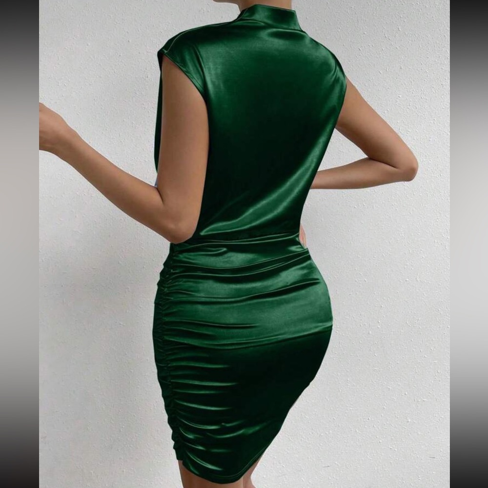 Elegant Green Satin Mini Dress - Picture 3 of 7